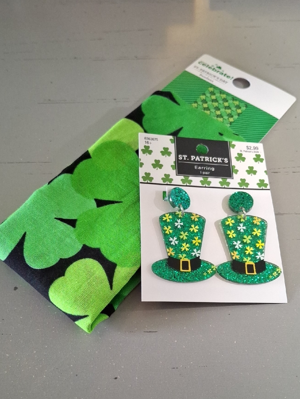 St. Patrick's Day Glitter Shamrock Top Hat Drop Earrings & Bandana/Purse Twilly